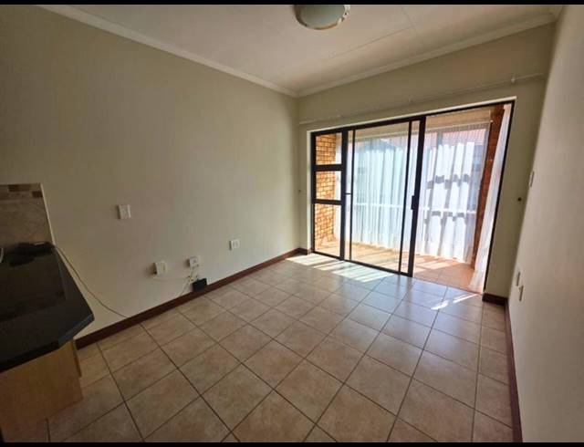 1 BEDROOM APARTMENT FOR SALE IN BRENTWOOD PARK